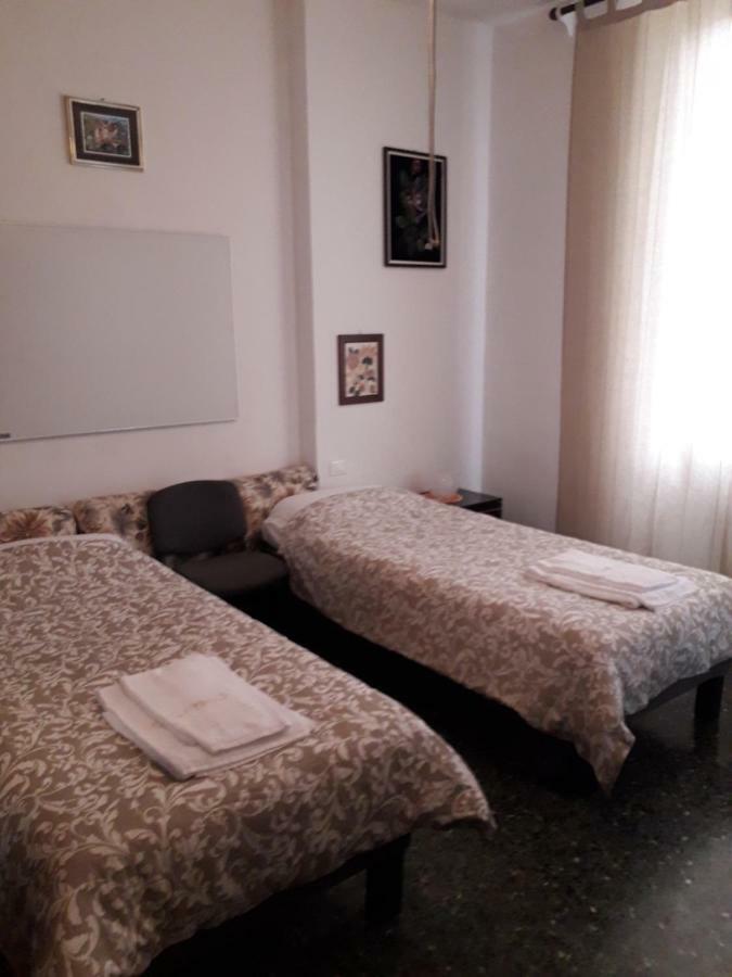 Isola Bi Bed & Breakfast Milan Exterior photo